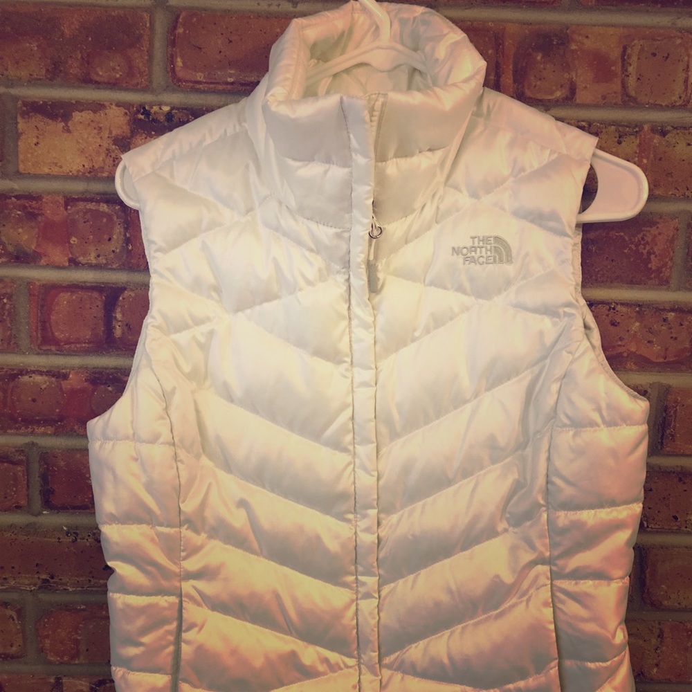 SOLD The north face down vest $99