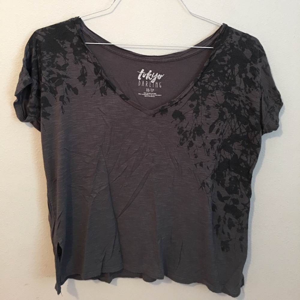 V neck top