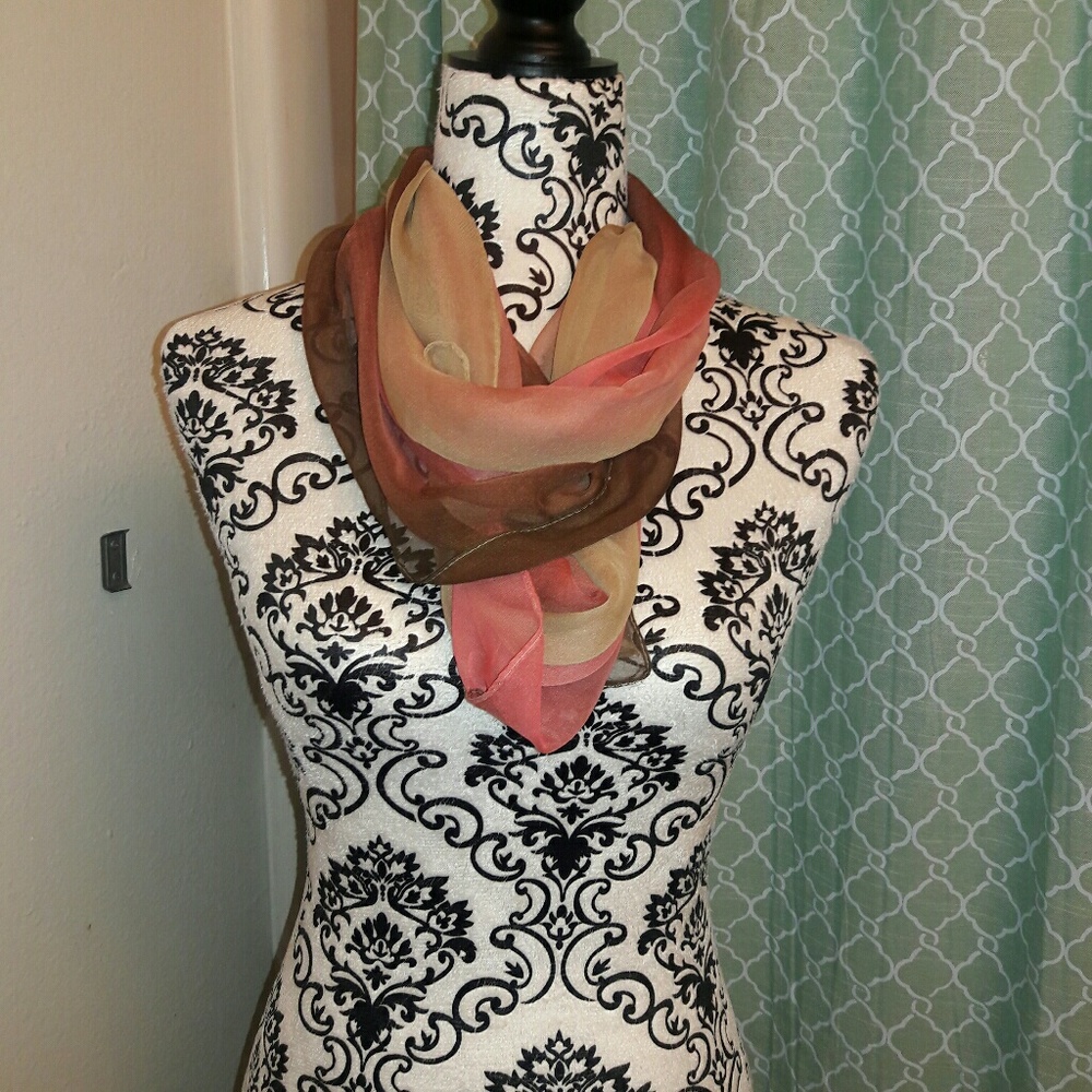 Silly scarf