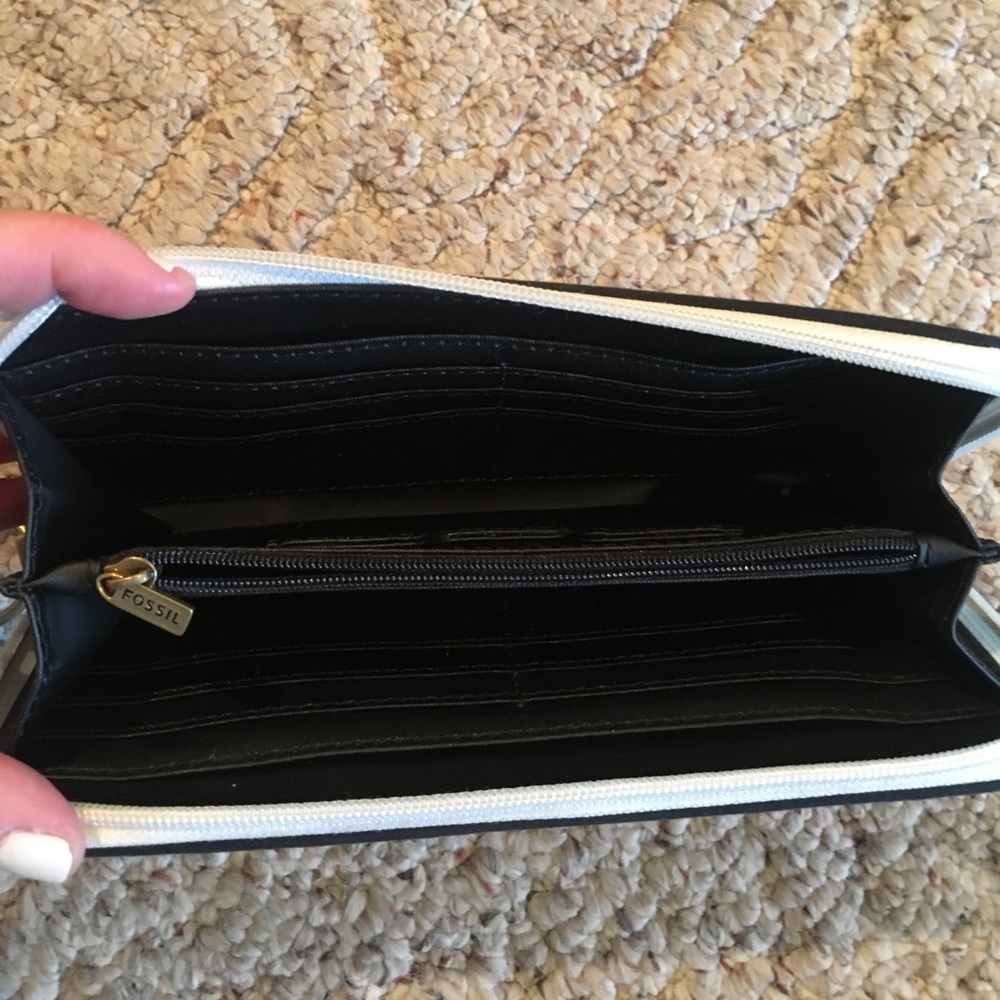 Fossil Wallet - image 2