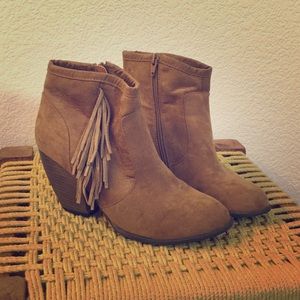 Moccasin booties