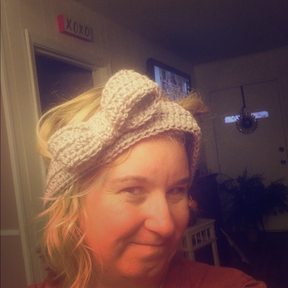 NEW-handmade Crochet ear warmer with bow