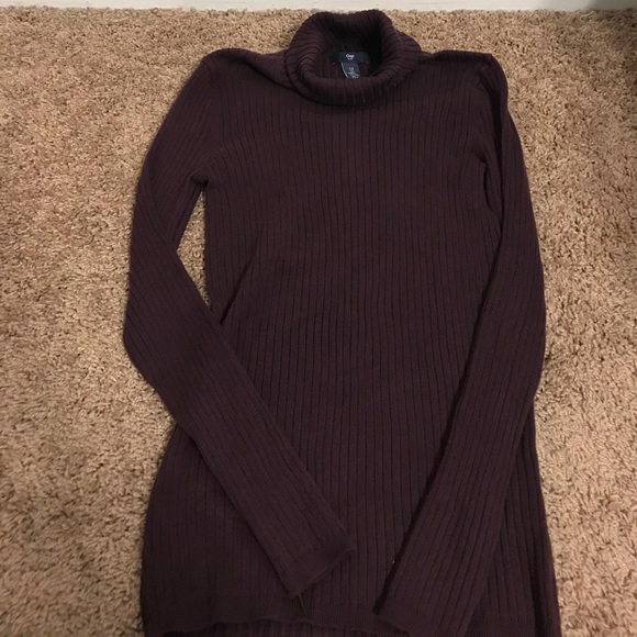 🎉FINAL SALE 🎉 Gap Ribbed Turtleneck in Plum - Picture 1 of 4