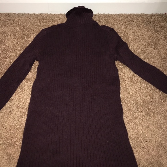 🎉FINAL SALE 🎉 Gap Ribbed Turtleneck in Plum - Picture 4 of 4