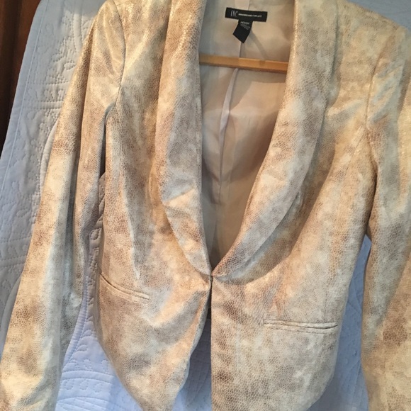 Short faux snakeskin blazer - Picture 2 of 4