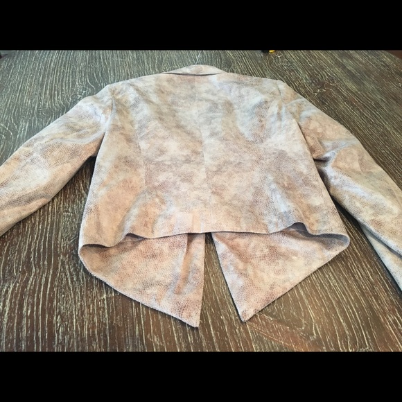 Short faux snakeskin blazer - Picture 4 of 4
