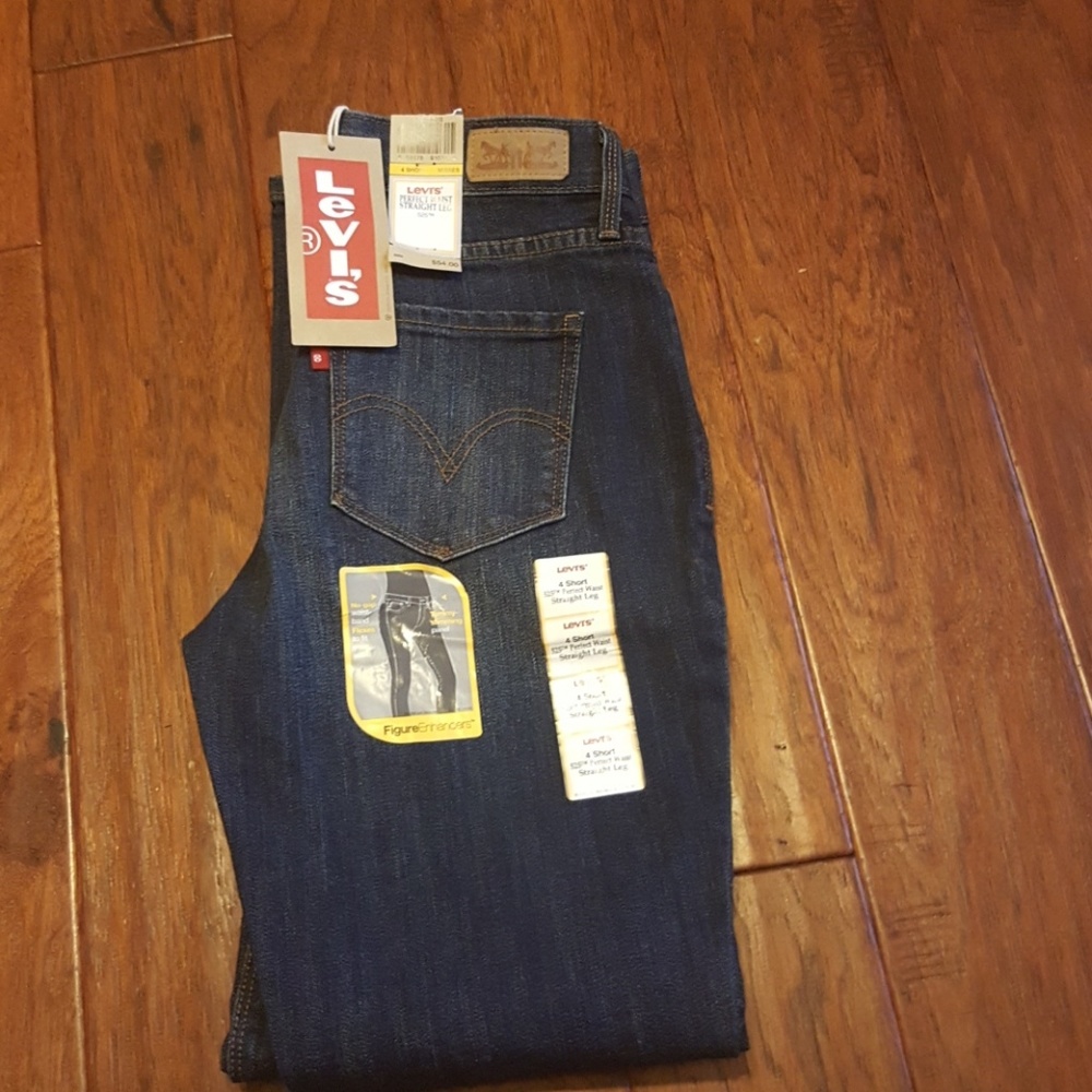 Levi's 525 for ladies!!