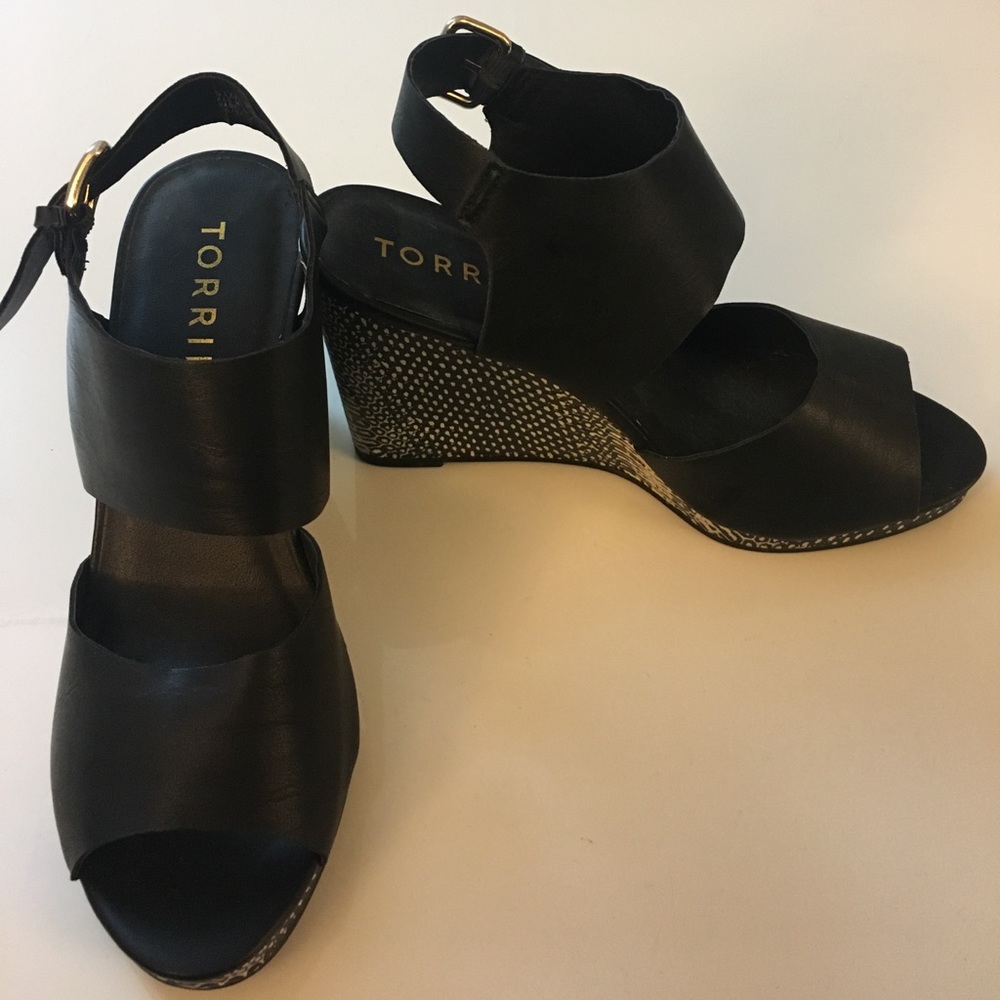 Size 9 wide width wedge