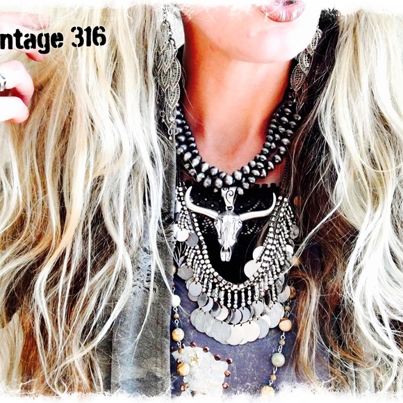 Longhorn Necklace - Picture 2 of 5