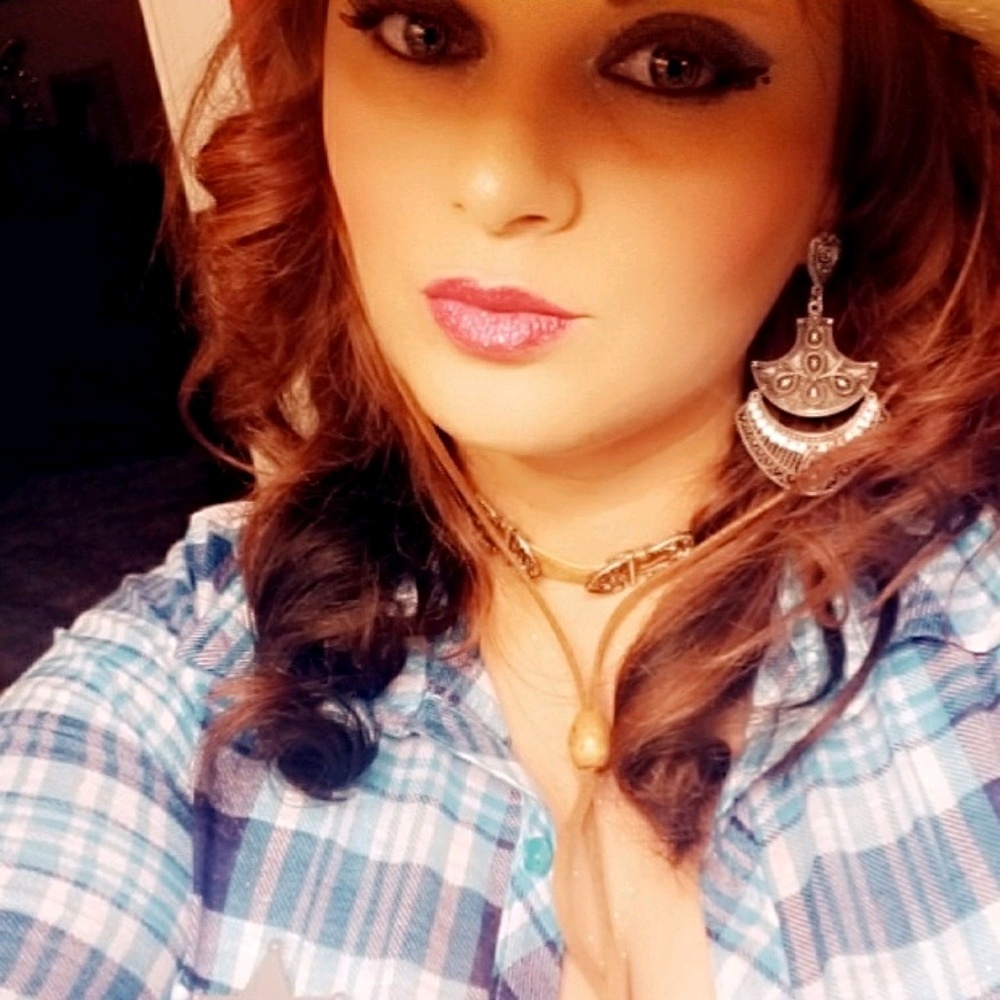 Meet your Posher, Tina