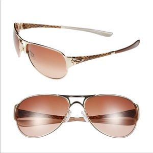 Oakley Restless Gretchen Bleiler Signature Aviator