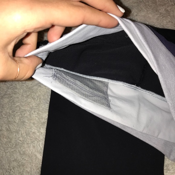 Lululemon yoga pants - Picture 7 of 8