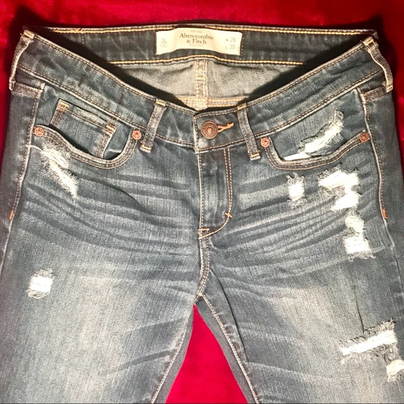 AMBERCROMBIE & FITCH JEANS - Picture 2 of 4