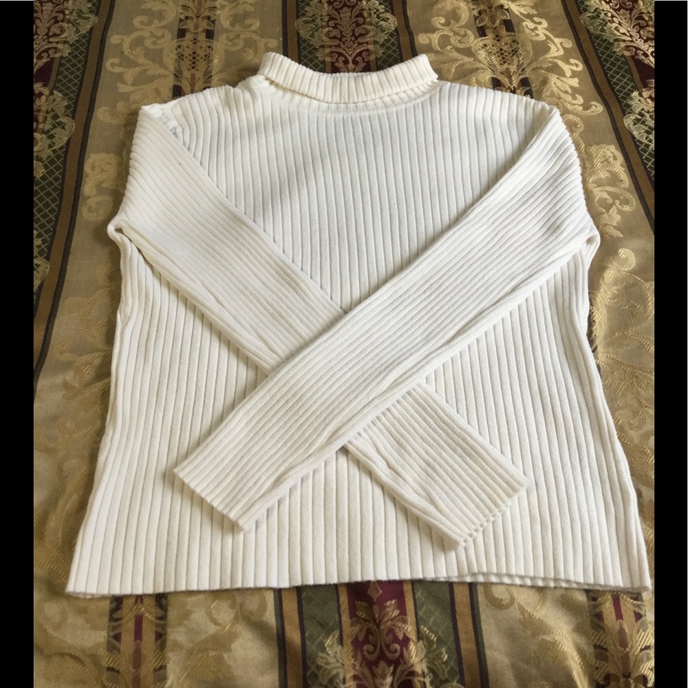 CHADWICK Turtle neck White jumper sweater