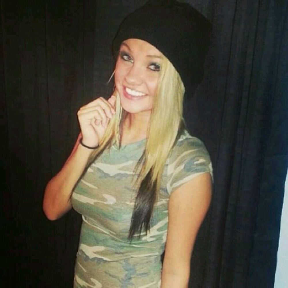 Meet your Posher, Andrea