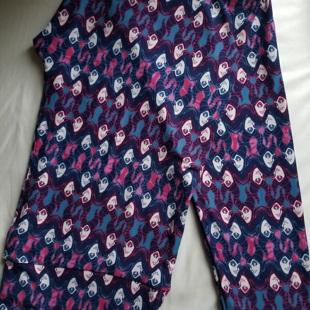TC2 Lularoe Disney Malificent leggings