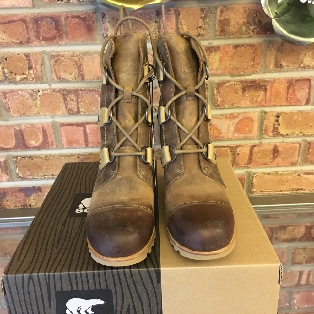 SOLD sorel joan of arctic wedge cafe