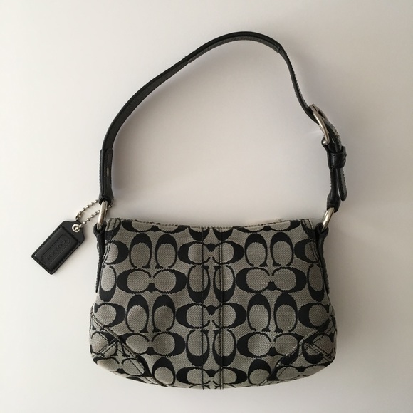 {Coach} Signature Buckle Flap - Picture 2 of 8