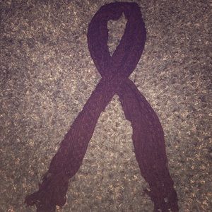 Burgundy fringe scarf