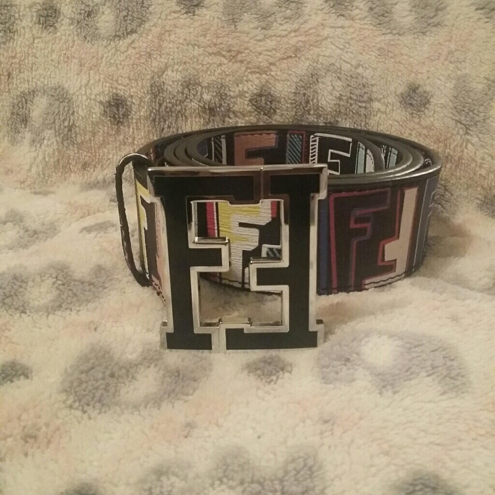 A fendi belt