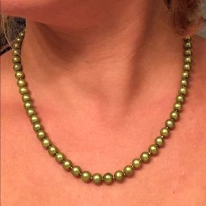 Pearl necklace, earrings, and bracelet set