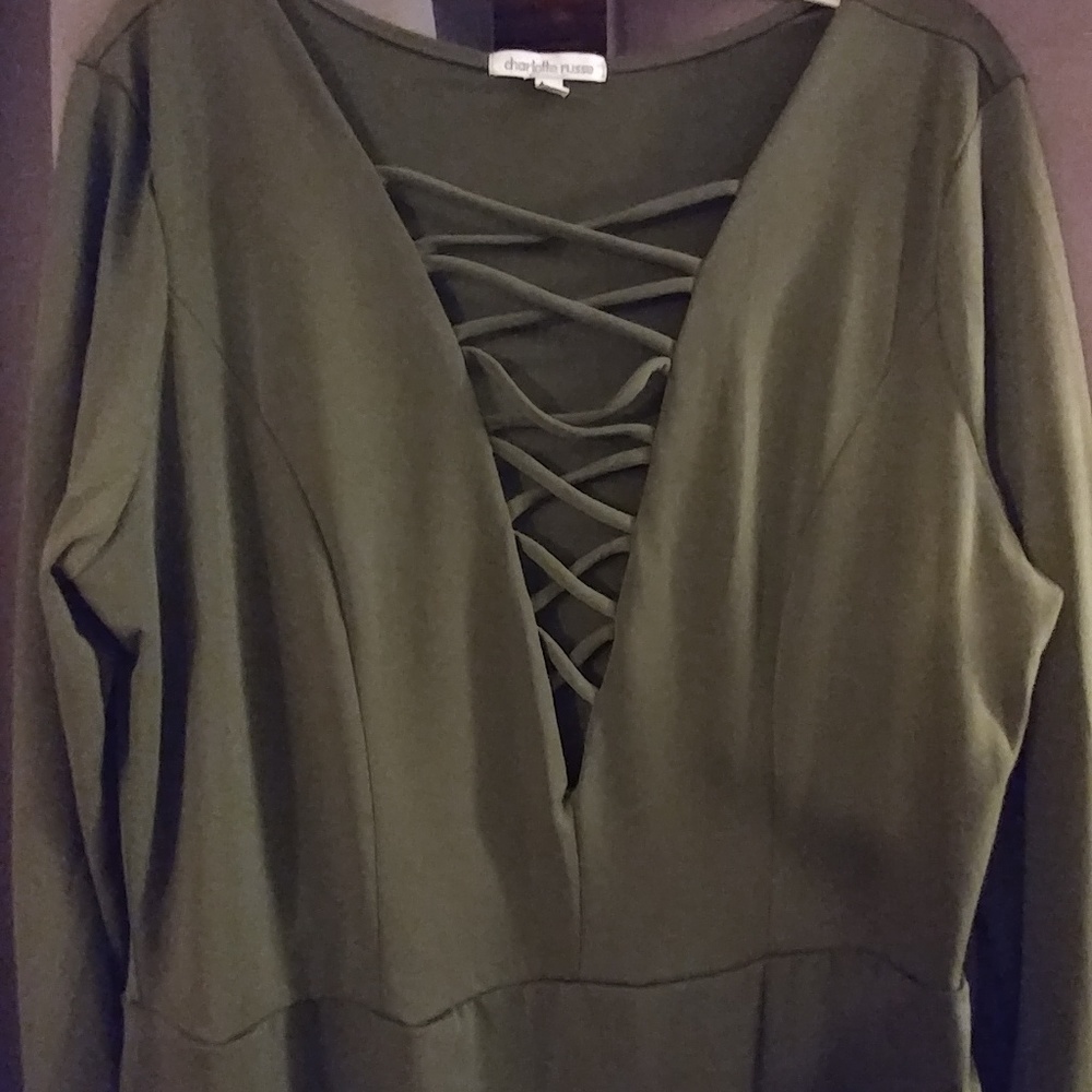 Dress - Picture 3 of 4