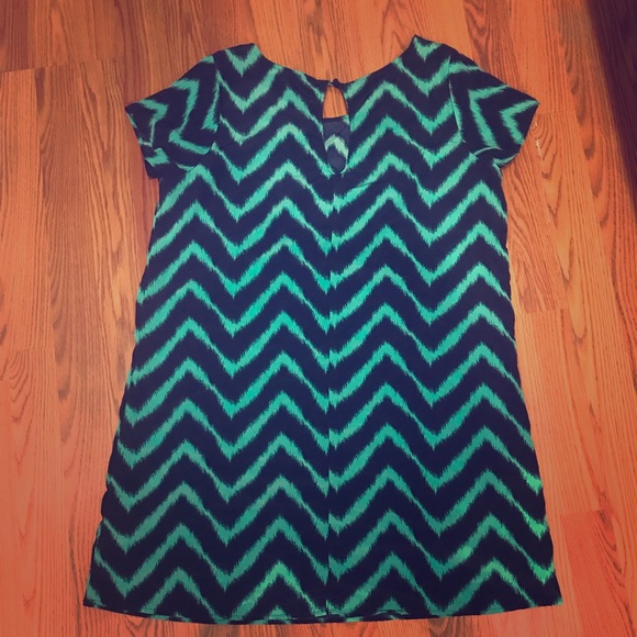 Charlotte Russe short chevron dress - Picture 1 of 2