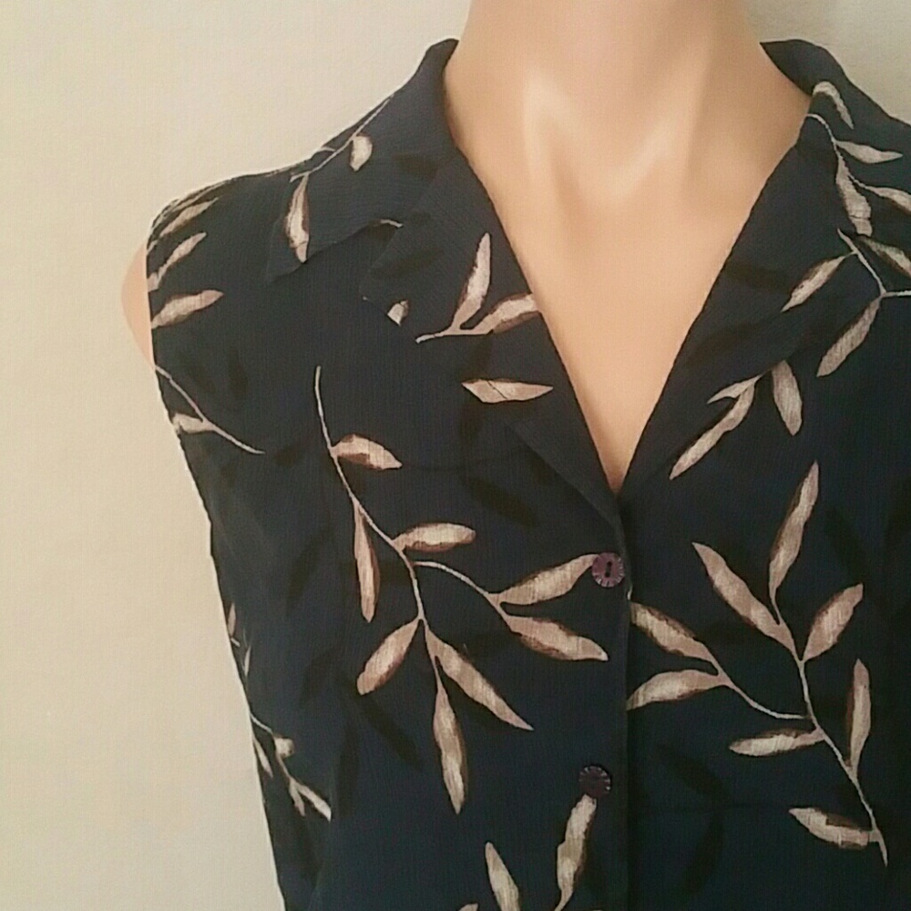Jennifer Moore Pattern Navy Blue Tank Top