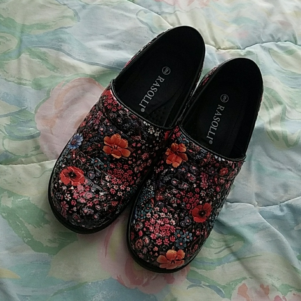 Nurse Clogs