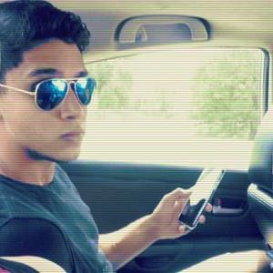 Meet your Posher, Cesar