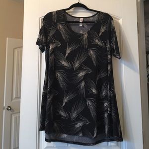 Lularoe Perfect T