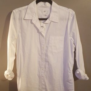 White button down GAP top