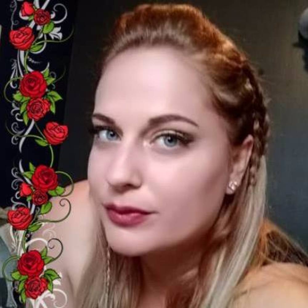 Meet your Posher, Makayla