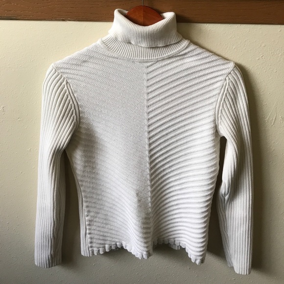 Tommy Hilfiger Sweaters - Tommy Hilfiger White Turtleneck Sweater M