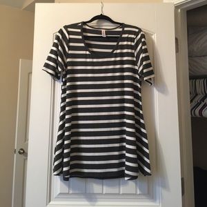 Lularoe Perfect Tee
