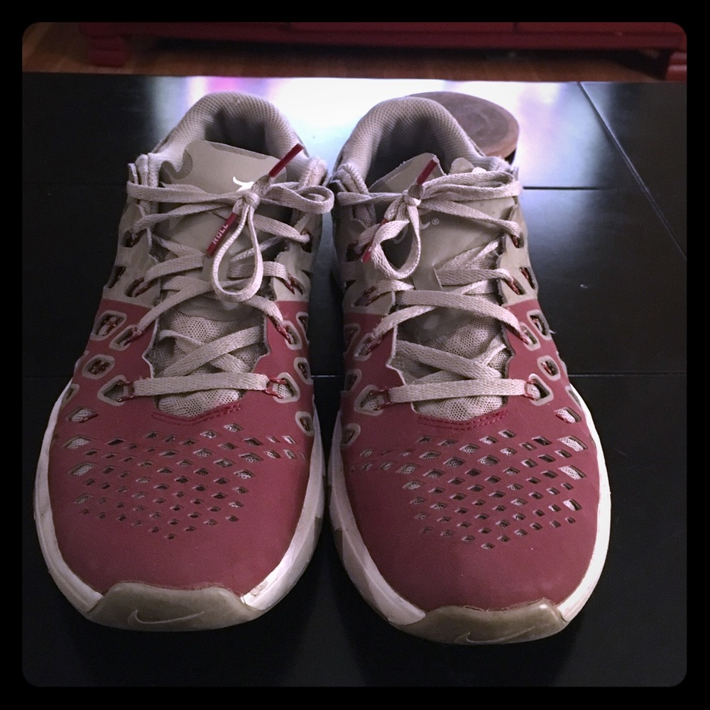 Alabama Nike running shoes