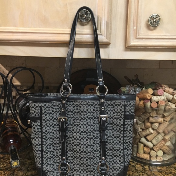 SOLD - Coach Signature purse - Picture 2 of 8