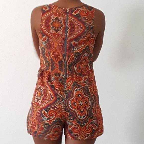 Multicolor pleated romper - Picture 6 of 9