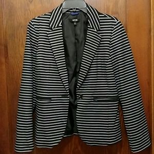 Apt. 9 black with white stripes ponte blazer