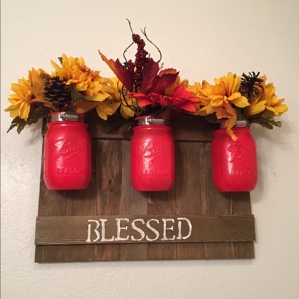 Custom Wreaths & Rustic Decor