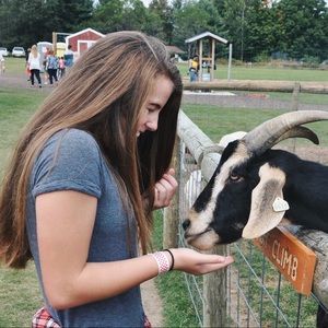 Meet your Posher, Anna