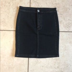 American eagle jean skirt