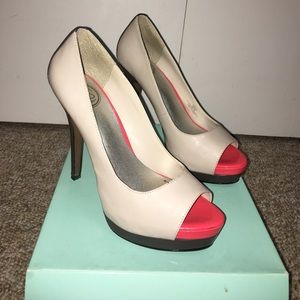 Jessica Simpson high heels