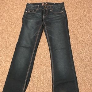 Guess Jeans.