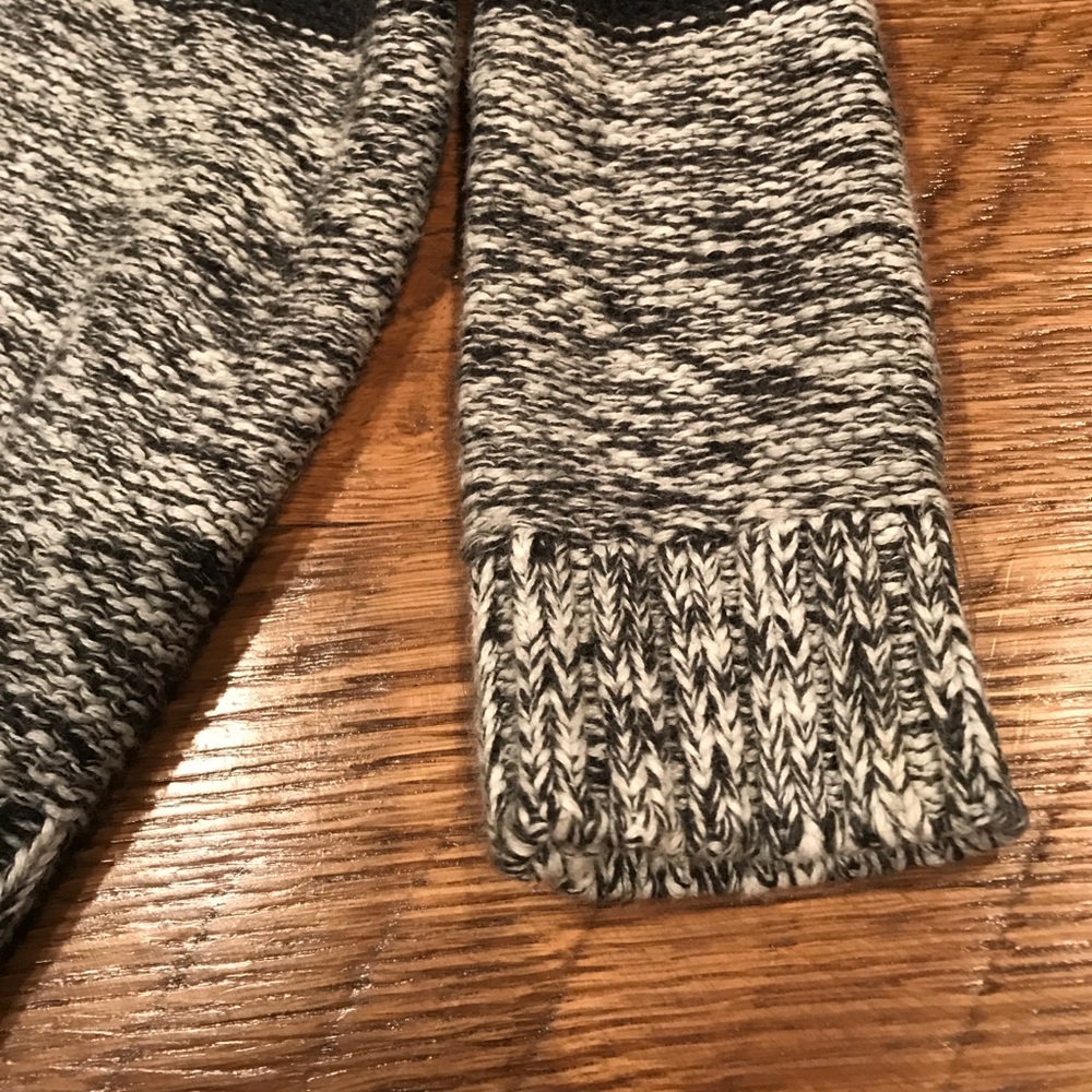 Baby Gap Sweater 12-18 mo - Picture 3 of 7