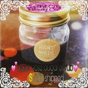🥀Black Rose Sugar Scrub🥀