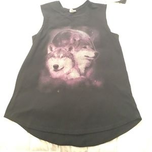 Black Sleeveless Wolf Print Tee