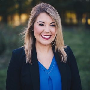 Meet your Posher, Karlie