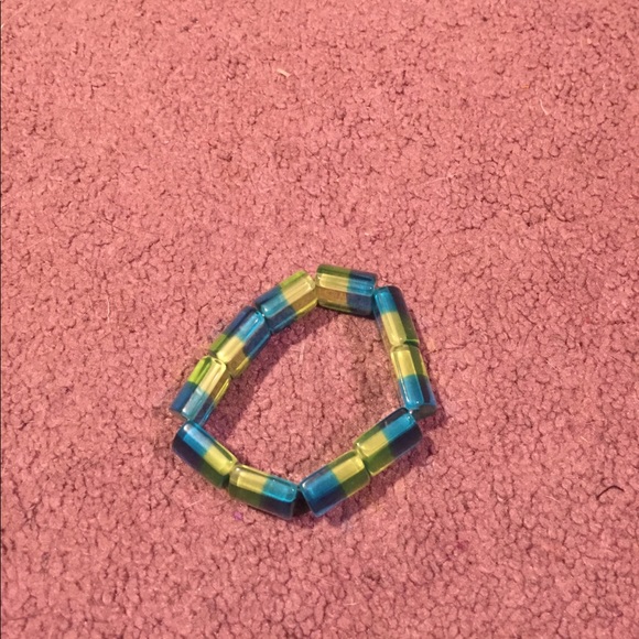 Square beaded bracelets - Picture 2 of 4