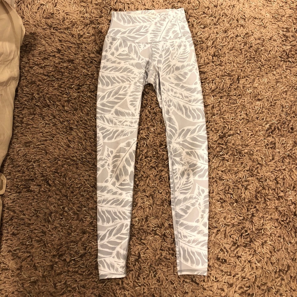Alo High Waisted Yoga leggings